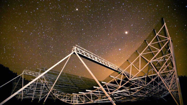 A fast radio burst from a dead galaxy astronomer puzzles