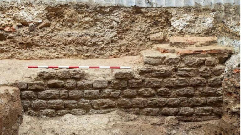 A Roman basilica the size of a cathedral has just been found in London