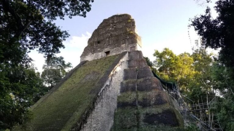 Rewrite of Mayan history: archaeologists discover the hidden underground altar
