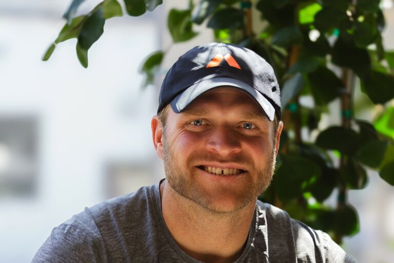 The former NFL liner turned into an entrepreneur helps Feed Island