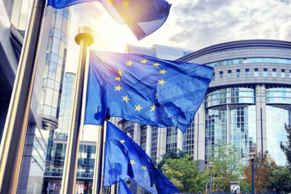 Europe threatens Apple with additional fines: Computerworld