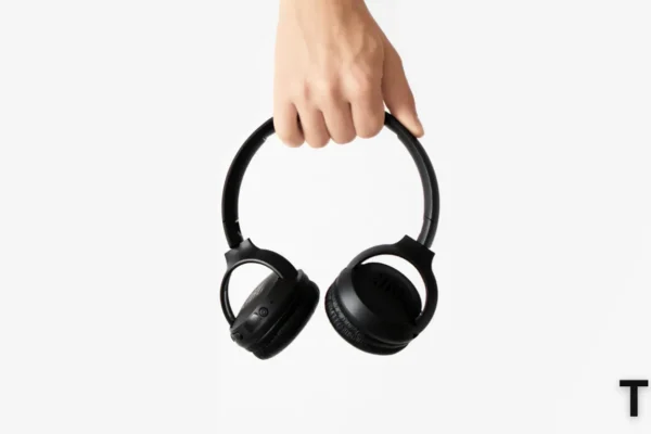 Best Bass Headphones 2024 – Technology Elevation