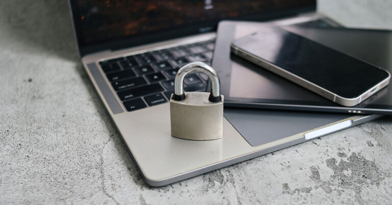 Protect your data before selling your laptop