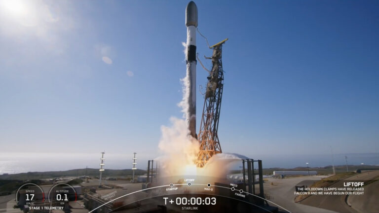 SPACEX SATELITES STARLINK from California, complete 450th booster landing (video)