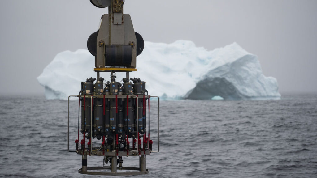 How Greenland’s glacial channels influence oceanic circulation