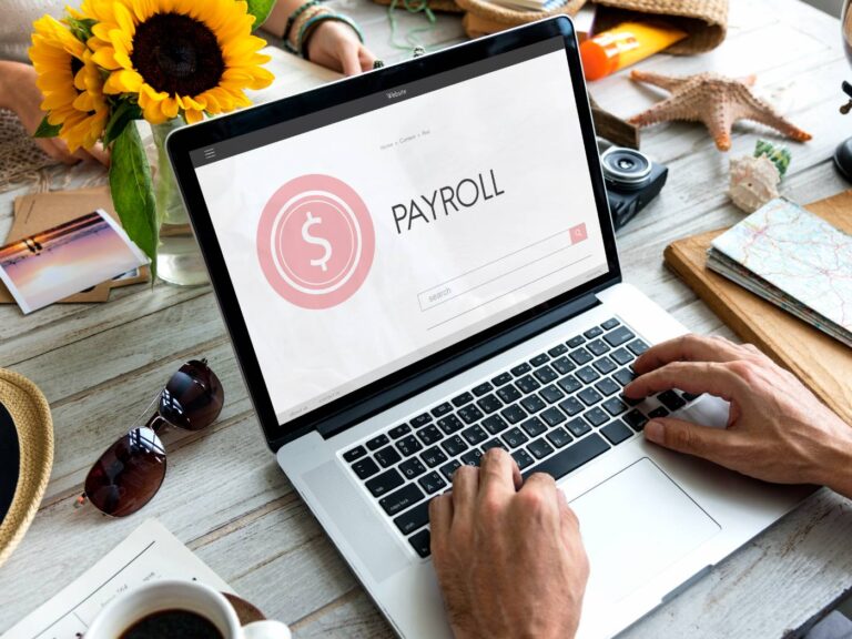 Why the technological teams are resorting to smarter payroll solutions